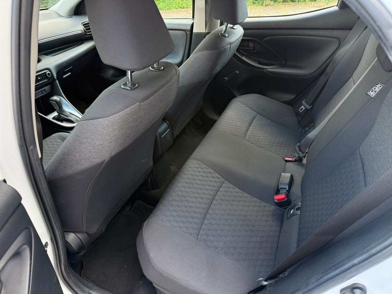 Toyota Yaris 1.5 Hybrid 5 porte Business
