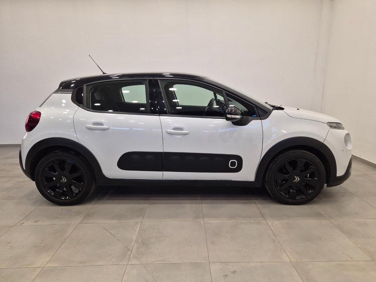 Citroen C3 1.2 puretech Shine 82cv - NEOPATENTATI - Cam - Carplay