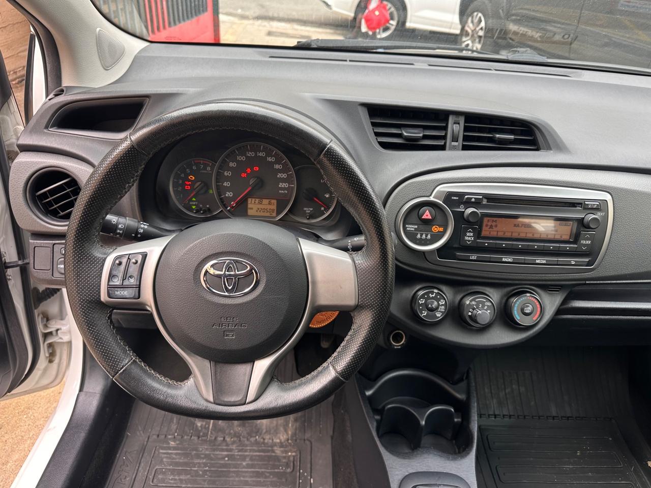 Toyota Yaris 1.0 5 porte Lounge