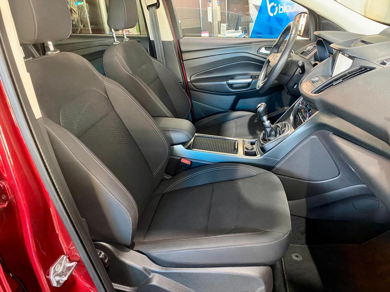 Ford Kuga 1.5 TDCI 120 CV S&S 2WD Business-2019