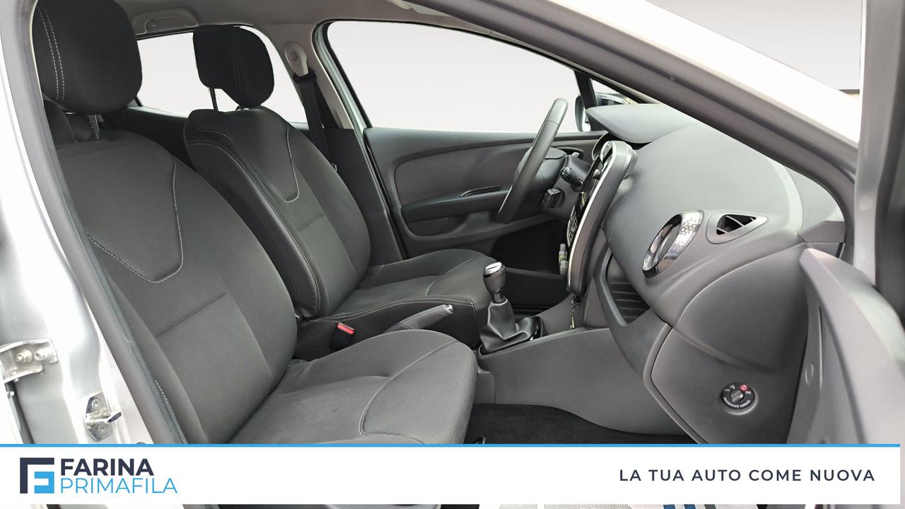 RENAULT Clio IV 2017 - Clio 0.9 tce Moschino Life 75cv
