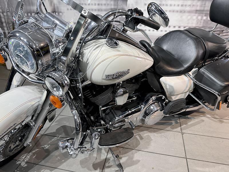 Harley Davidson Road King 1690 Classic FLHRC