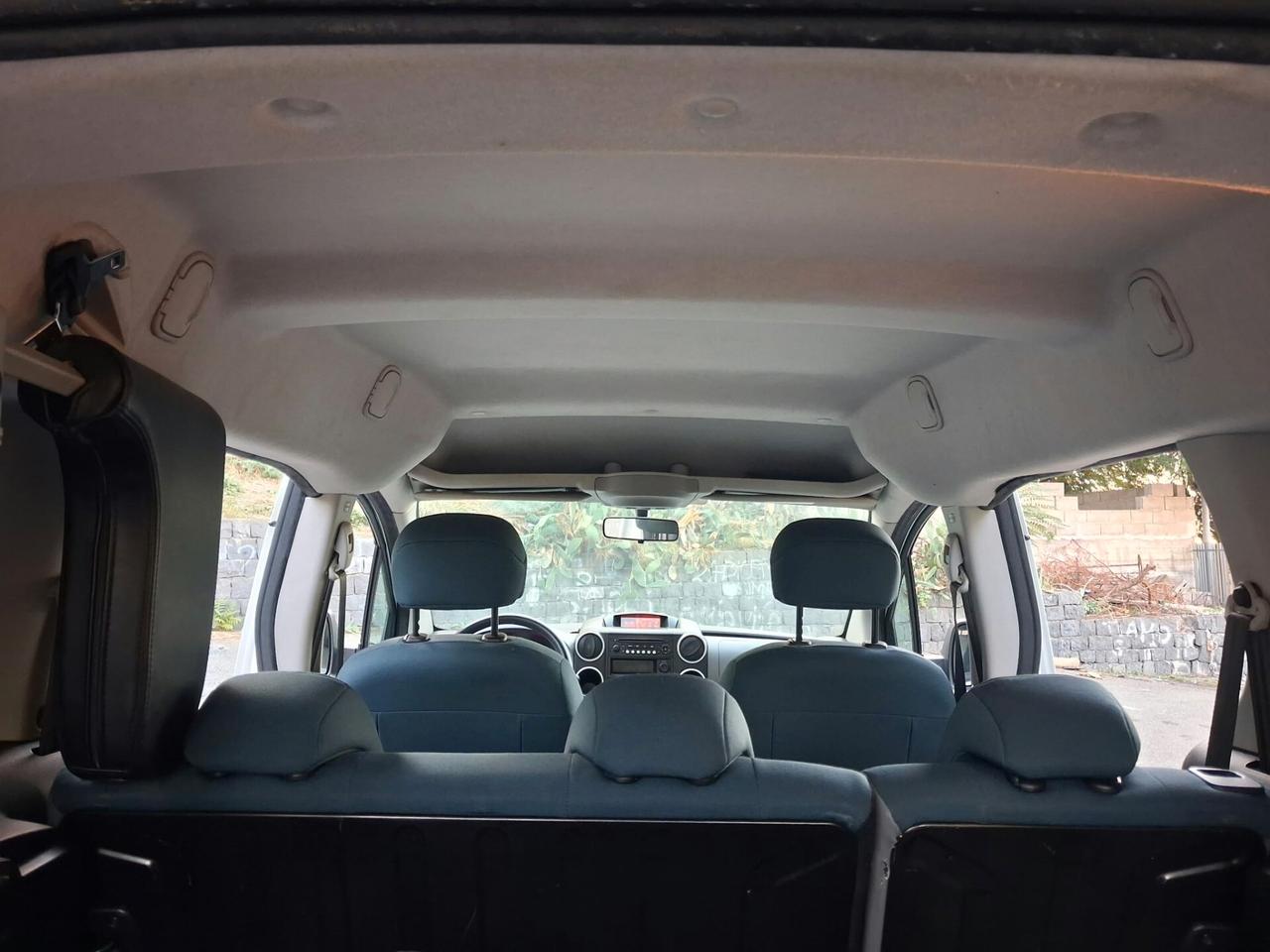 Citroen Berlingo pianale ribassato rampa trasporto disabili