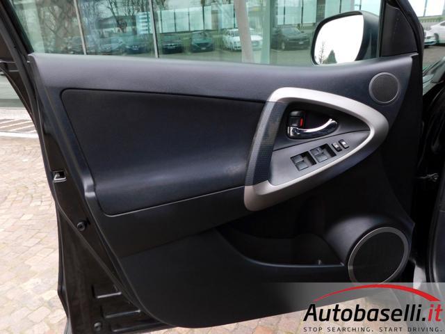 TOYOTA RAV 4 RAV4 2.2 D-4D 136 CV 4X4