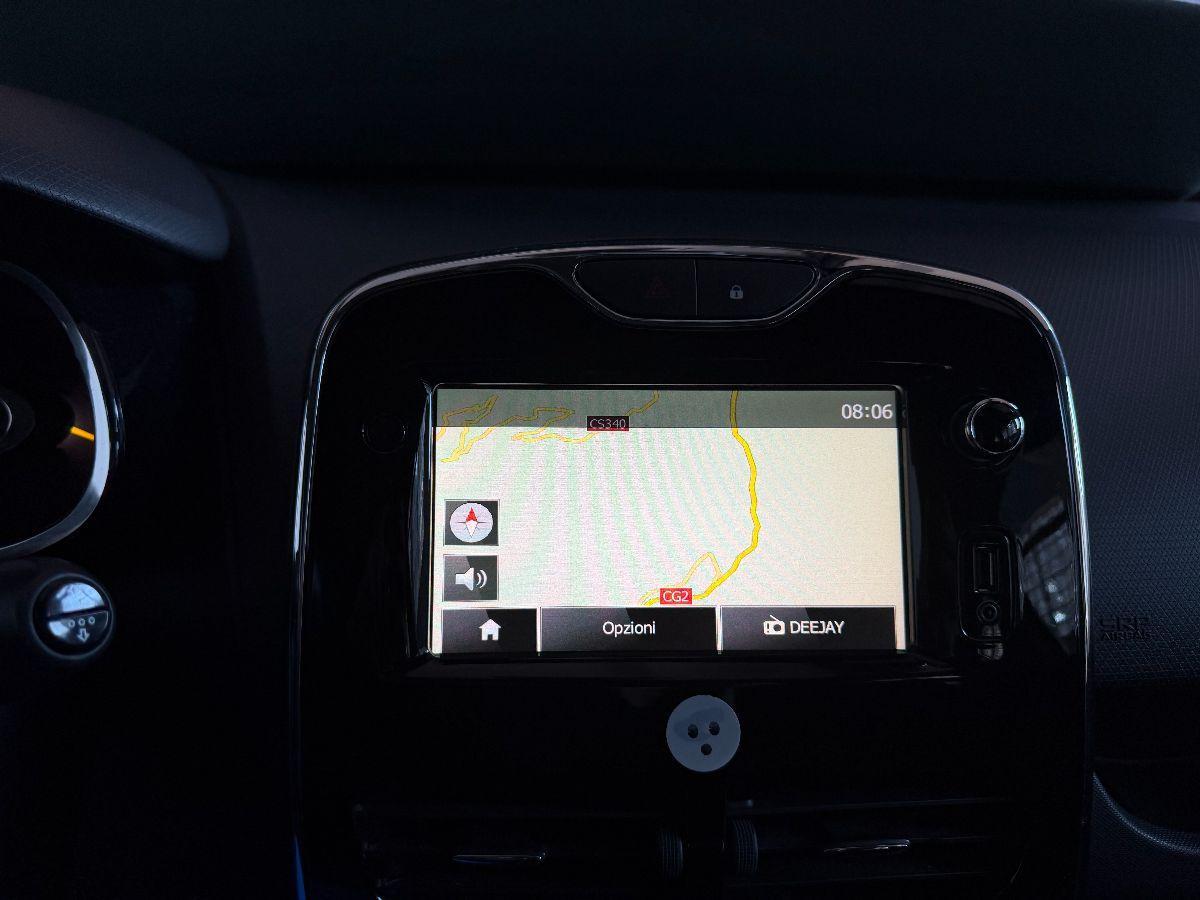 RENAULT - Clio - 1.2 75 CV 5p. Costume National