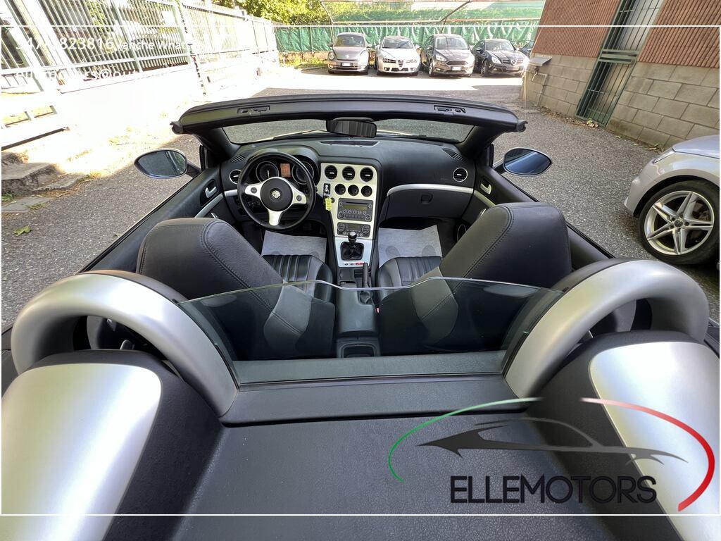 Alfa Romeo Spider 3.2 JTS Exclusive Q4