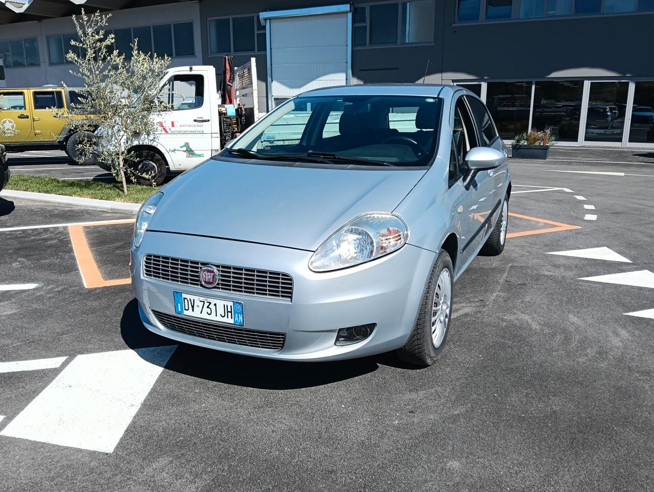 Fiat Grande Punto 1.4 5 porte Dynamic Natural Power