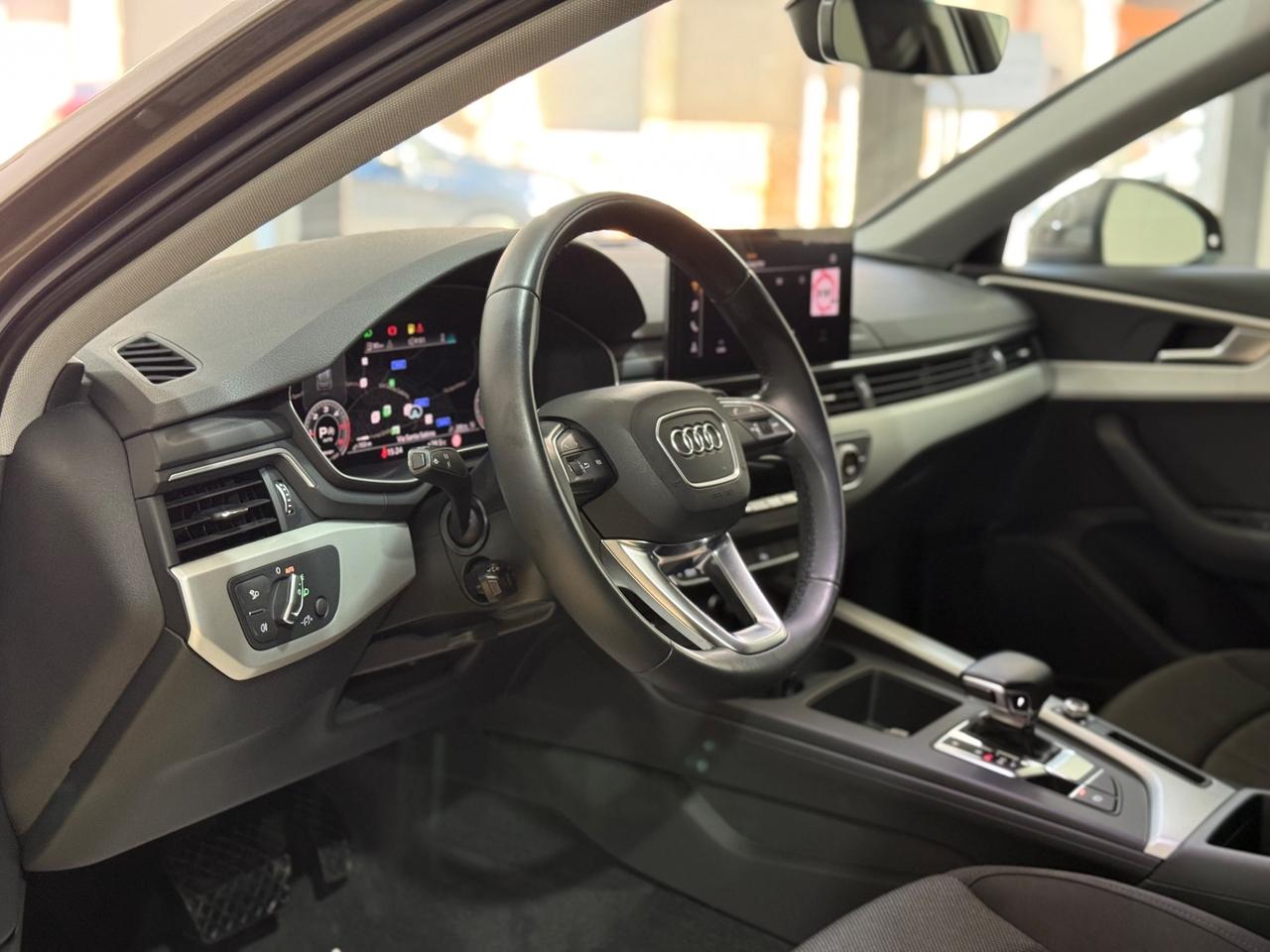 Audi A4 Avant 30 TDI 136 CV S tronic Business Advanced