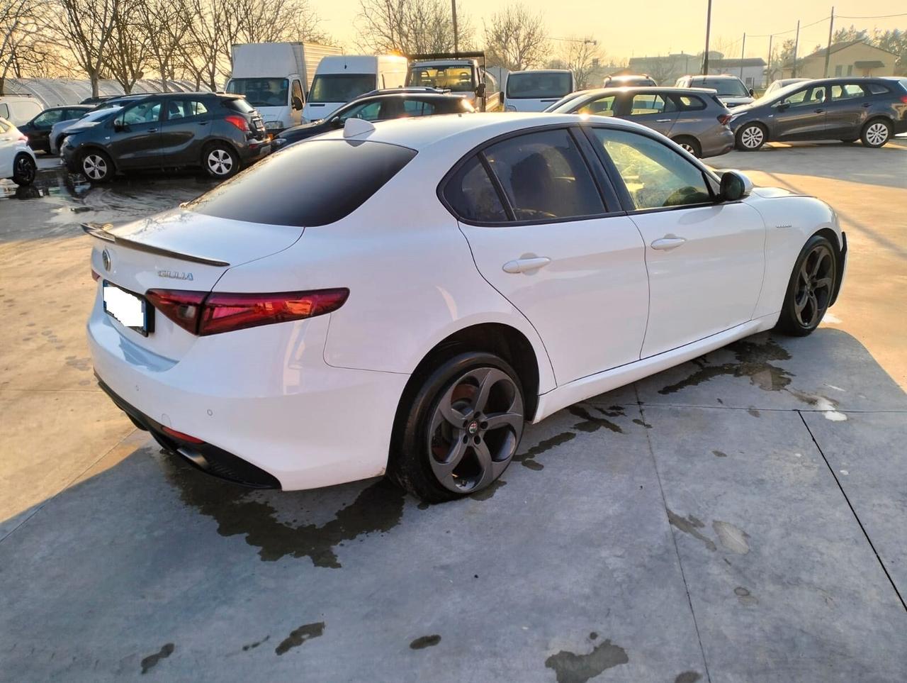 Alfa Romeo Giulia 2.2 t 210 CV AT8 AWD Q4 Veloce - SINISTRATA -