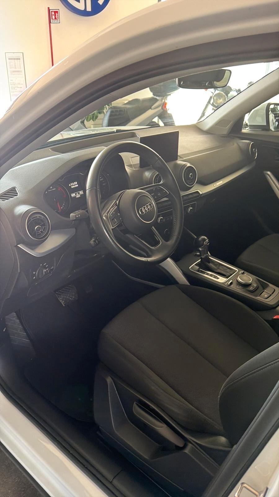 Audi Q2 30 TDI S tronic Business