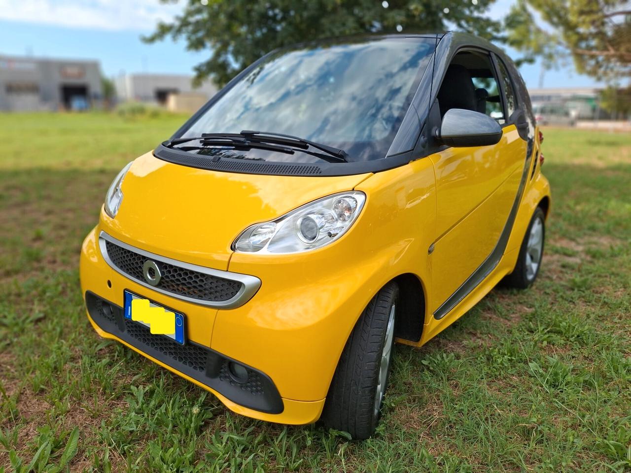 Smart ForTwo 1000 52 kW MHD coupé passion