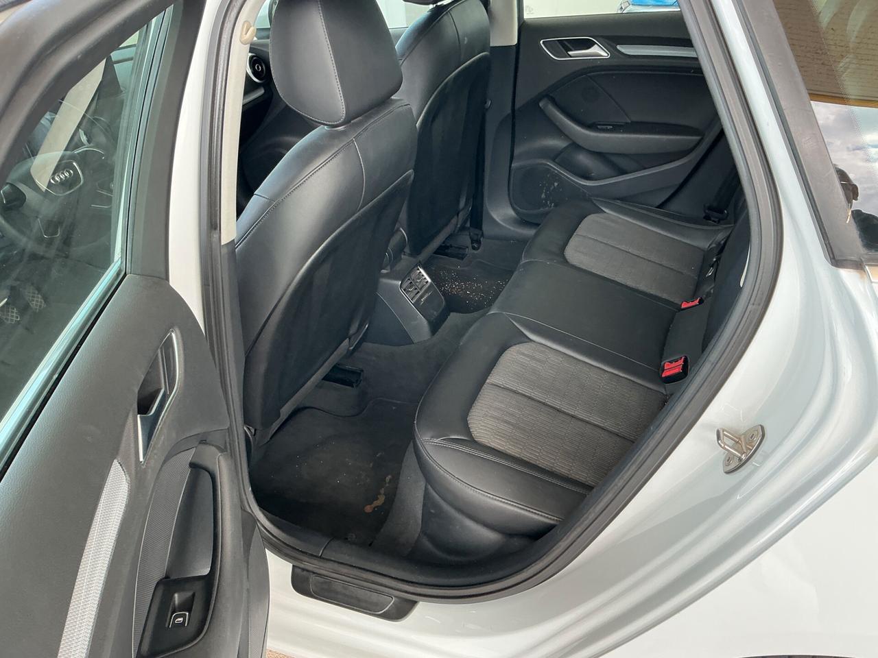 Audi A3 1.6 TDI clean diesel Ambiente