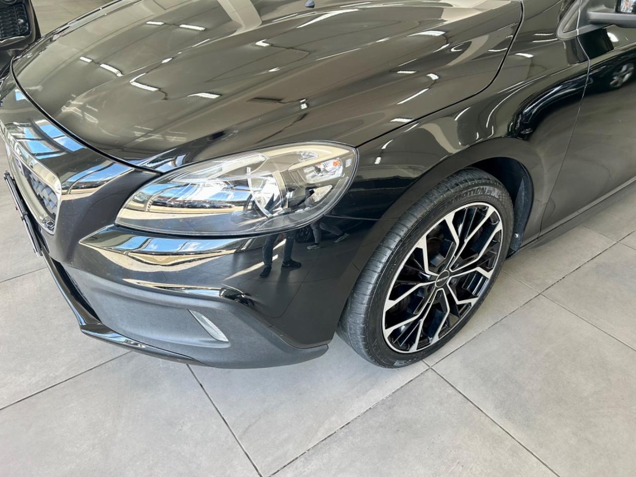 Volvo V40 Cross Country D2 FINANZIABILE