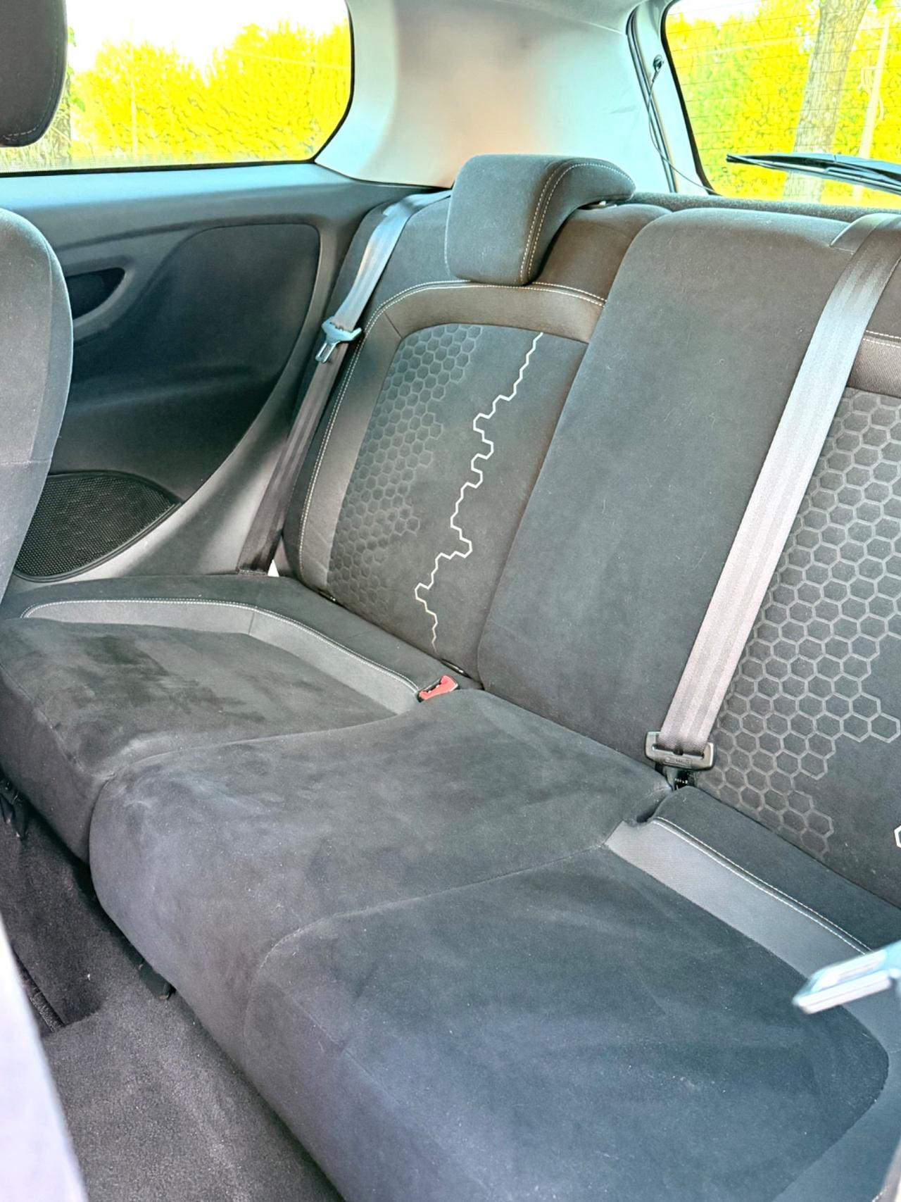 Fiat Punto 1.3 MJT II 75 CV 3 porte Lounge