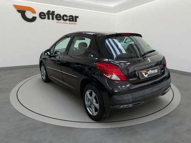 Peugeot 207 1.4 8V 75CV 5p. Special Edition