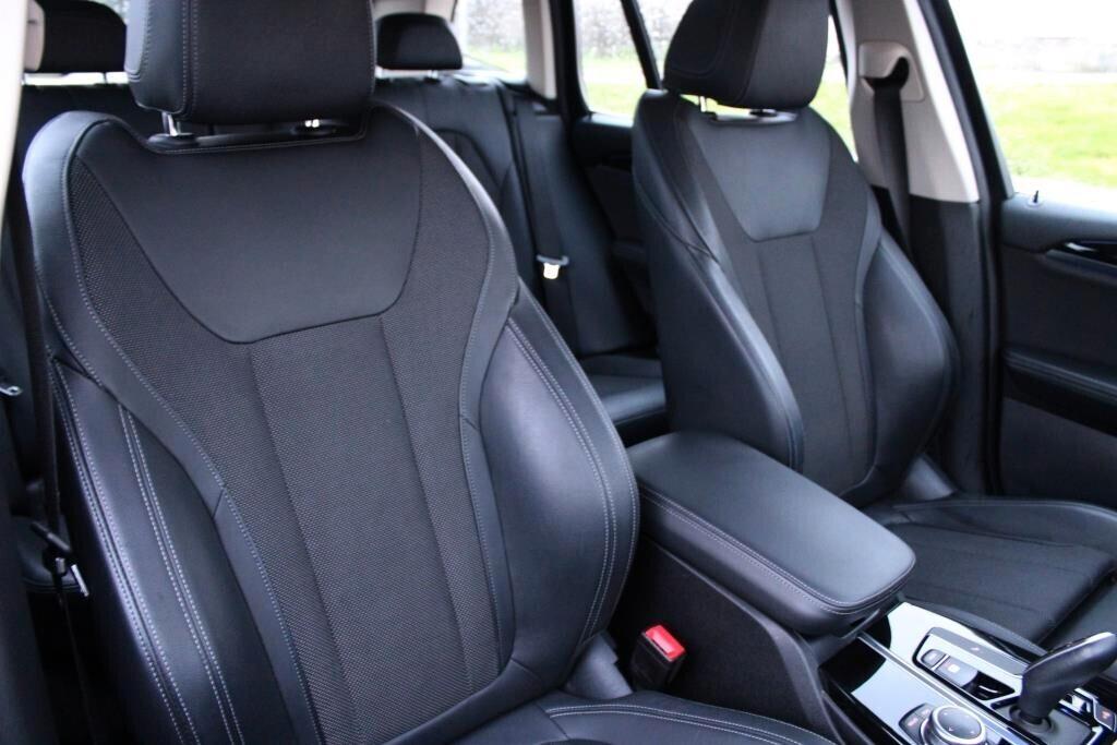 BMW X3 sDrive 18d xLine *Pelle *Luci Ambiente