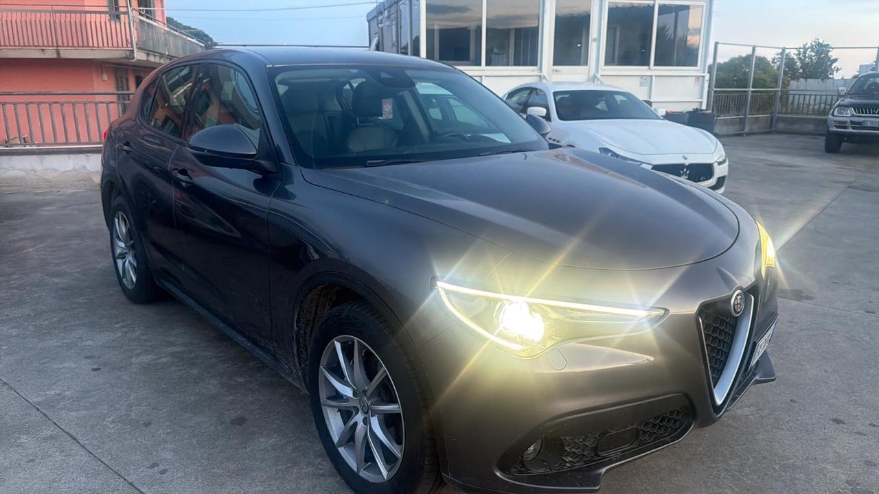 Alfa Romeo Stelvio 2.2 Turbodiesel 210 CV AT8 Q4 Business