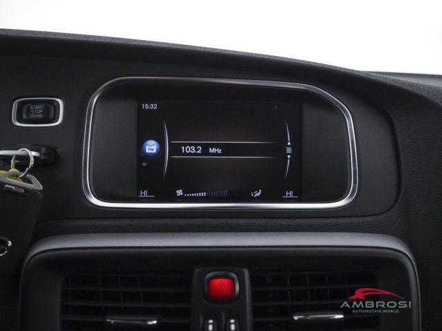 VOLVO V40 Cross Country D2 Business Plus