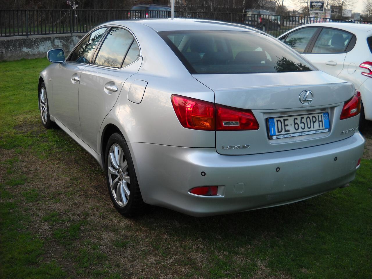 Lexus IS 220d IS 220d 2.2 16V Luxury