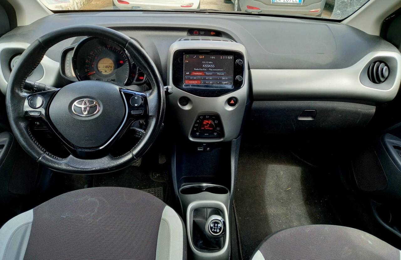 Toyota Aygo 1.0 x-cool 69cv 5 porte Full 2016