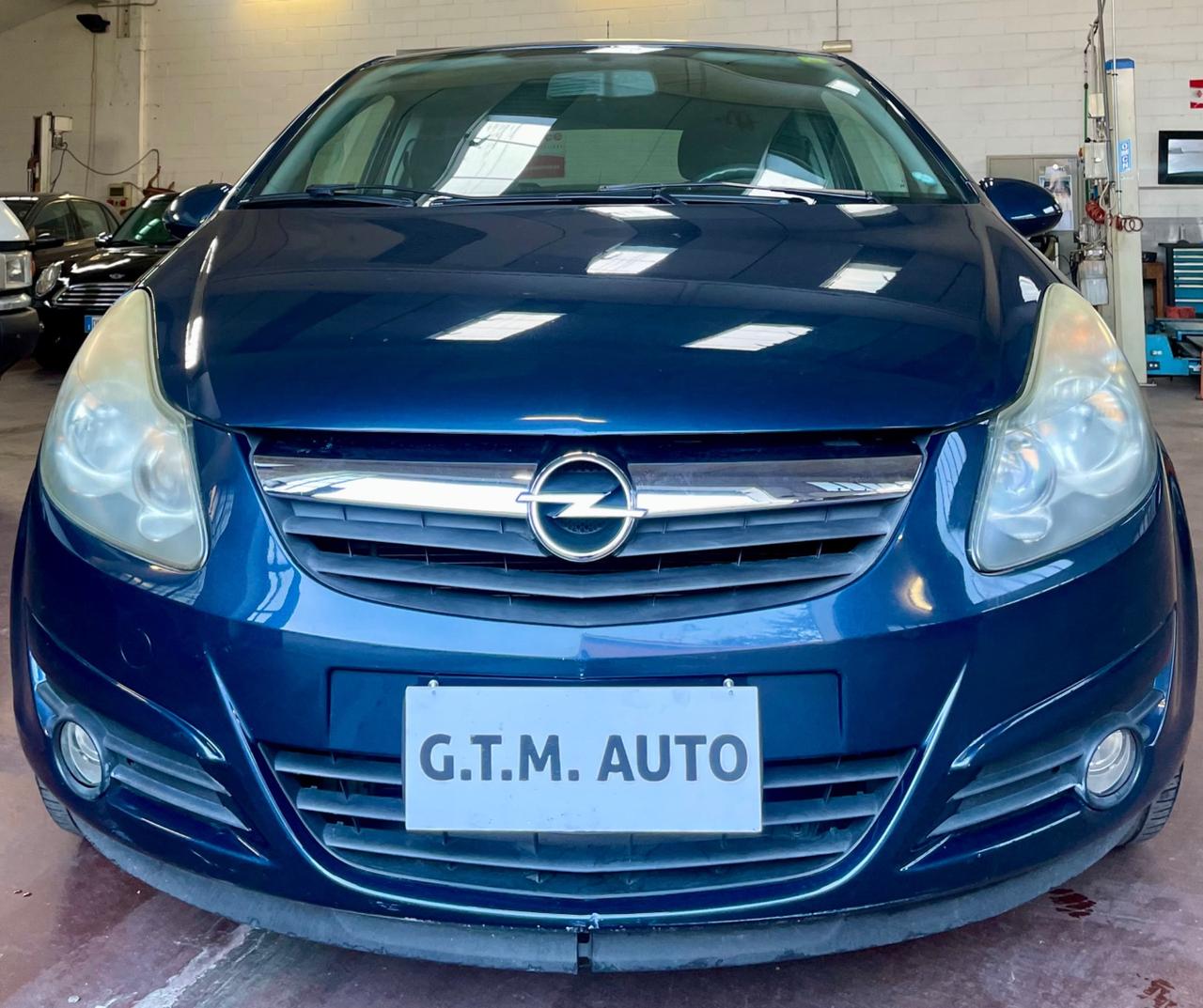 Opel Corsa 1.2 3 porte euro 5 per neopatentati