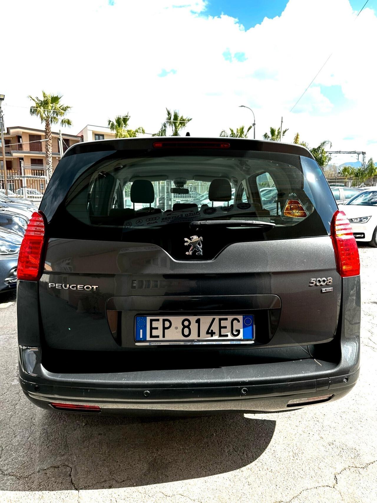 Peugeot 5008 1.6 HDI 115CV 7 POSTI STOPESTART CAMBIO ROBOTIZZATO