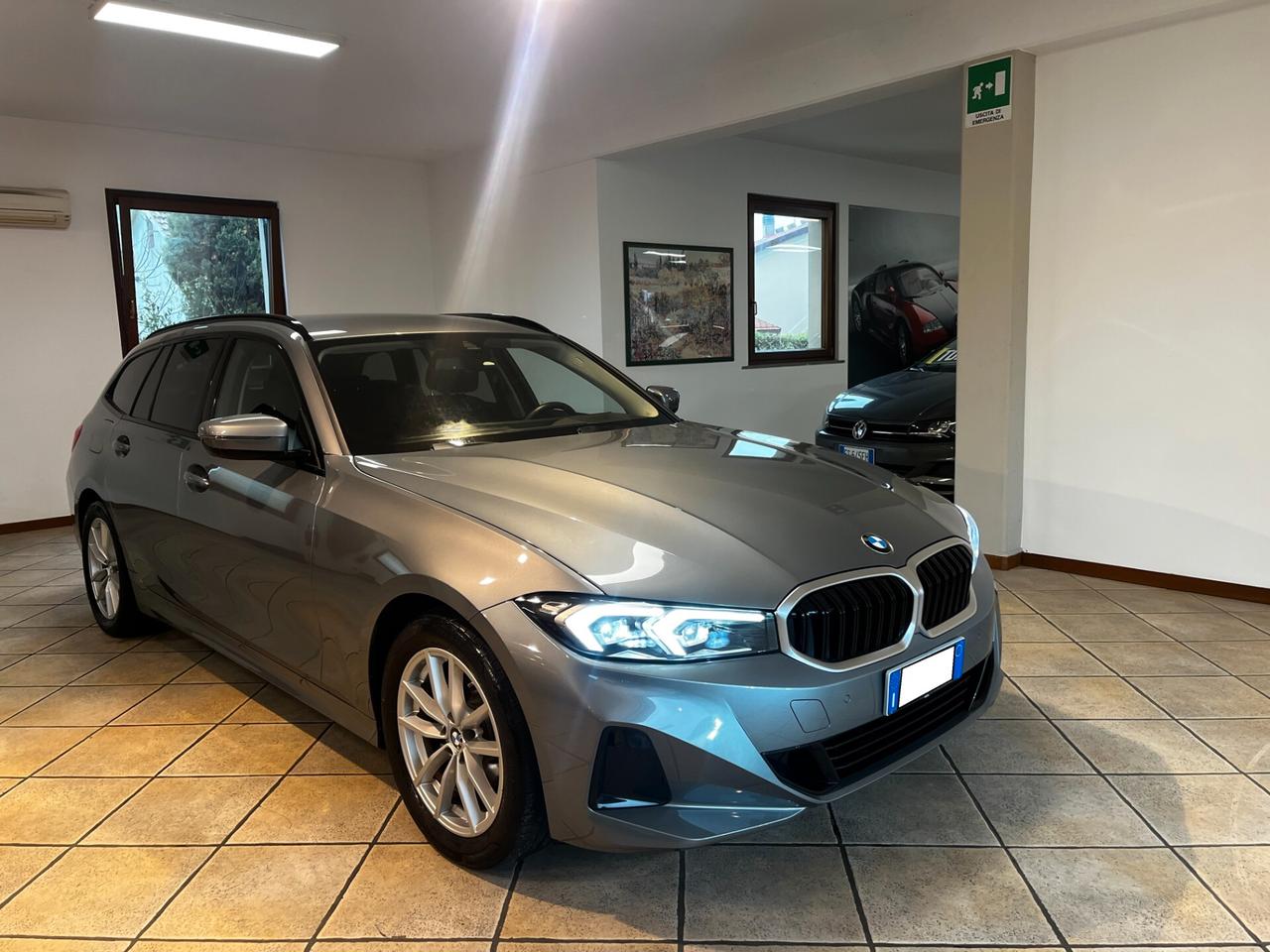 Bmw 318d 48V Touring Restyling