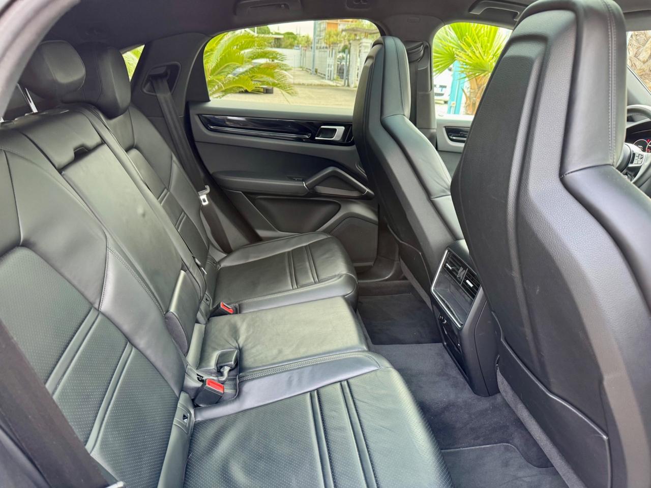 PORSCHE CAYENNE 3.0 340cv FULL FULL 20 (PERMUTO)