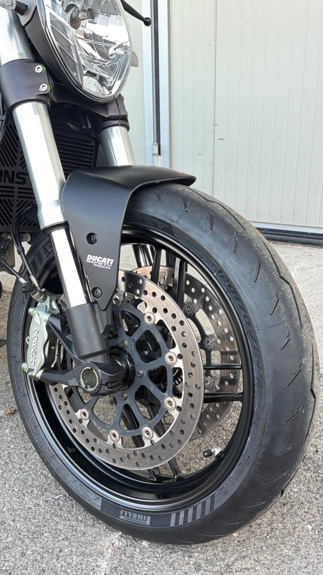 Ducati Monster 821