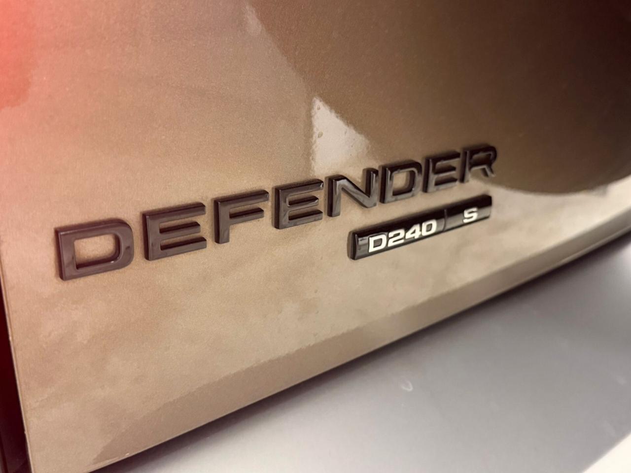 Land Rover Defender 110 2.0 SD4 240CV AWD Auto S
