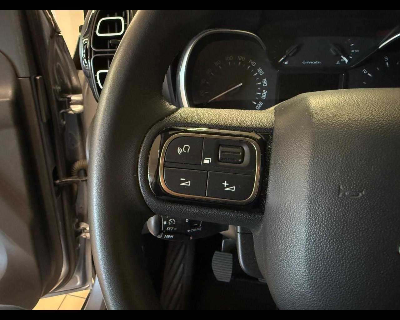 CITROEN C3 Aircross 1ª s. - C3 Aircross BlueHDi 110 S&S Shine