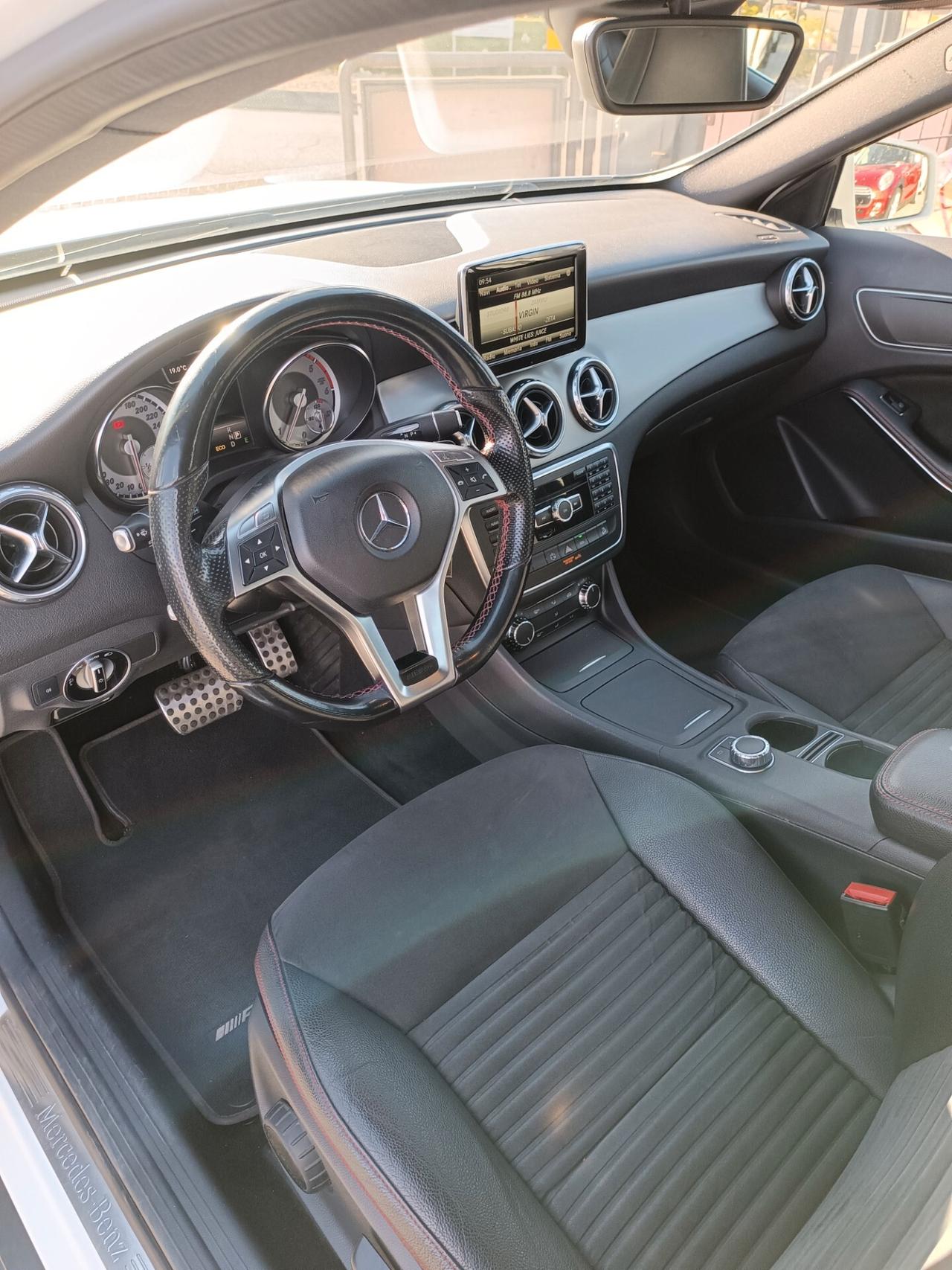 Mercedes-benz GLA 220 d Automatic 4Matic Premium