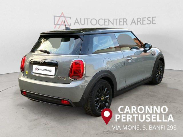 MINI Cooper SE Essential