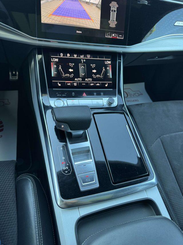 AUDI Q8 50 3.0 tdi S-line quattro Tetto cerchi 22