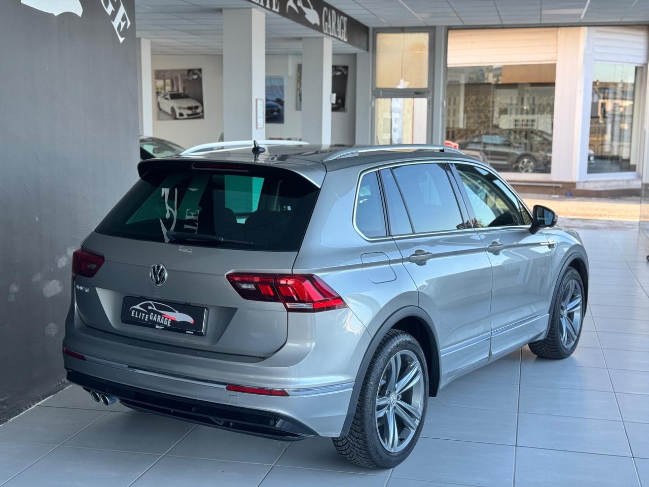 Volkswagen Tiguan 2.0 TDI 150cv DSG R-LINE ACC LED