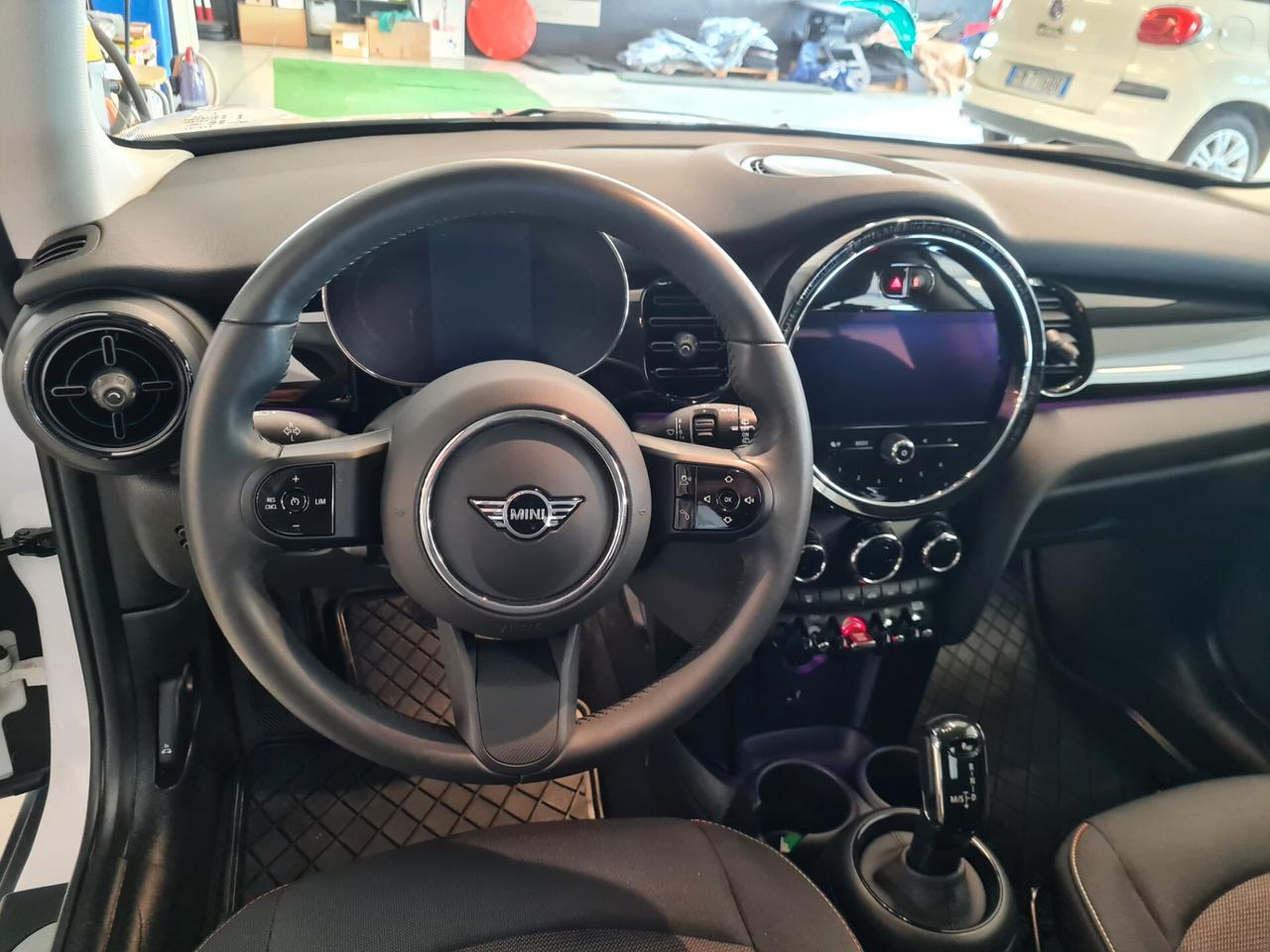 Mini 1.5 Cooper Essential