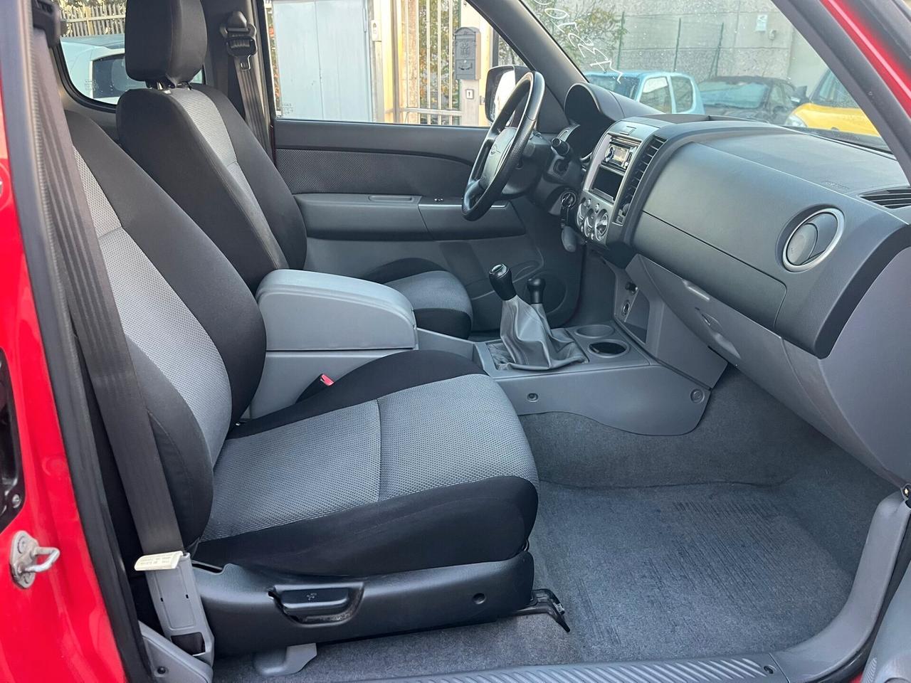 Ford Ranger 2.5 TDCi (143CV) Super Cab Chassis XL