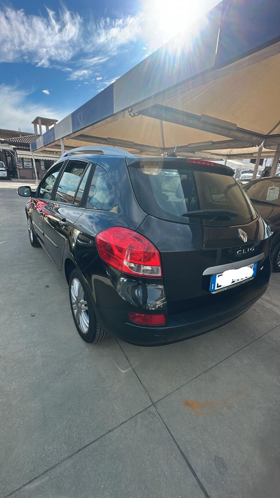 RENAUTL CLIO 1,5 DIESEL 2011