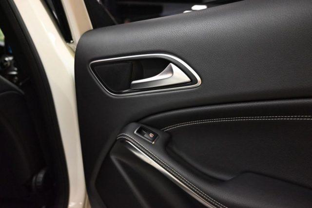 MERCEDES-BENZ GLA 200 CDI AUTO F1 SPORT 136CV NAVI CAM XENO PDC 18"FULL!