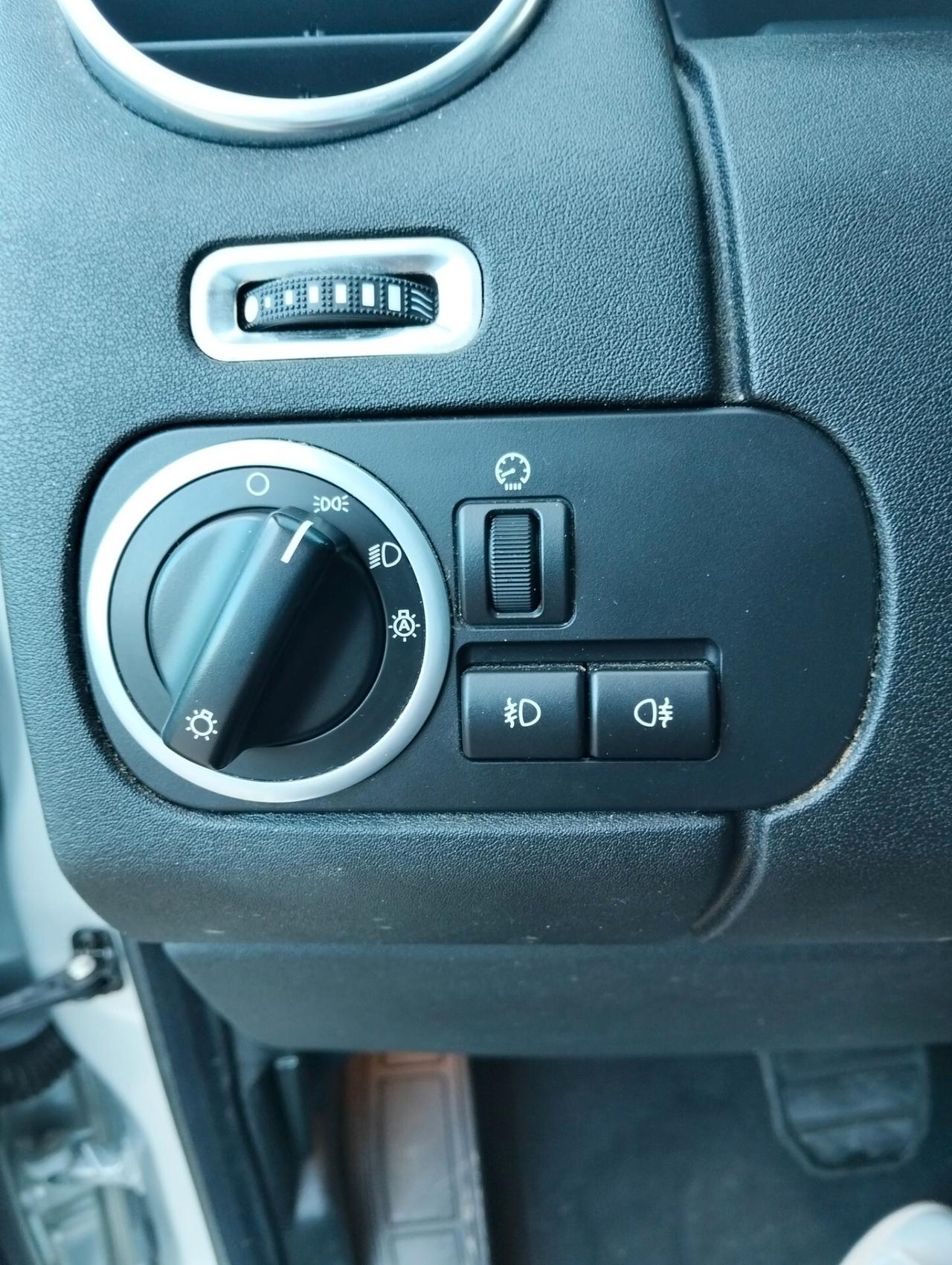 Land Rover Discovery 4 3.0 SDV6 245CV HSE