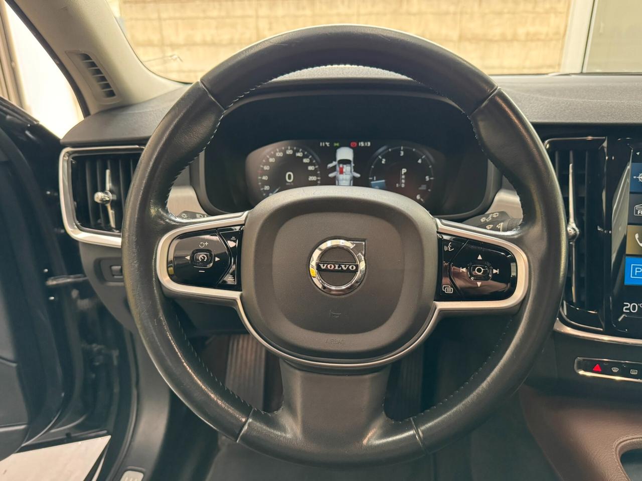 Volvo V90 D4 Geartronic Momentum