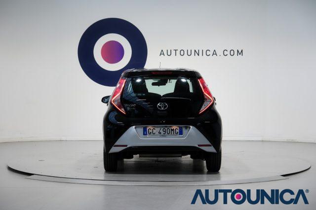 TOYOTA Aygo CONNECT 1.0 VVT-i 72 CV 5 PORTE X-WAVE NEOPATENTAT