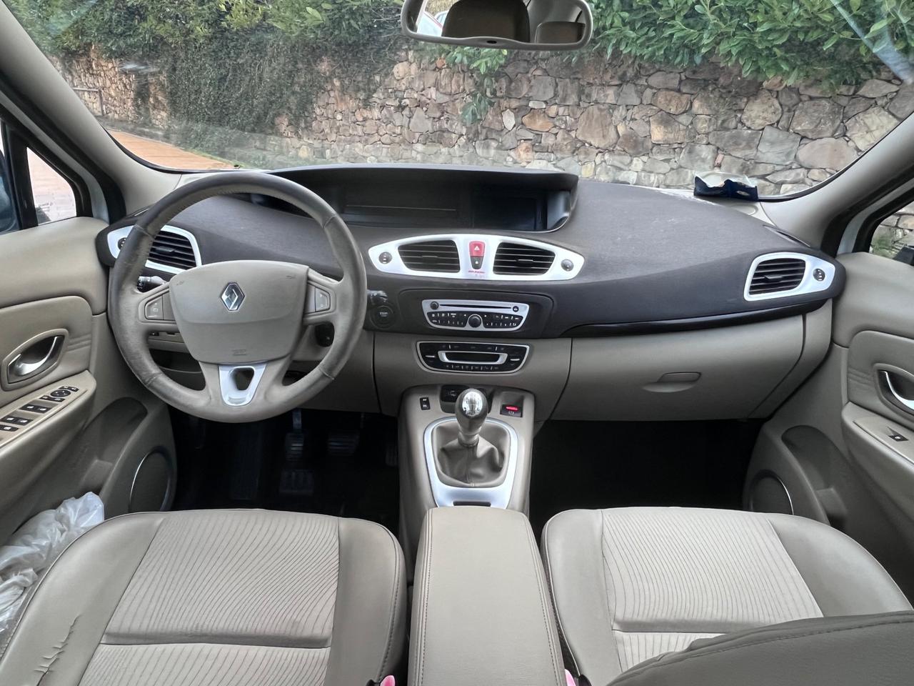 Renault Scenic Scénic X-Mod 1.9 dCi 130CV Luxe