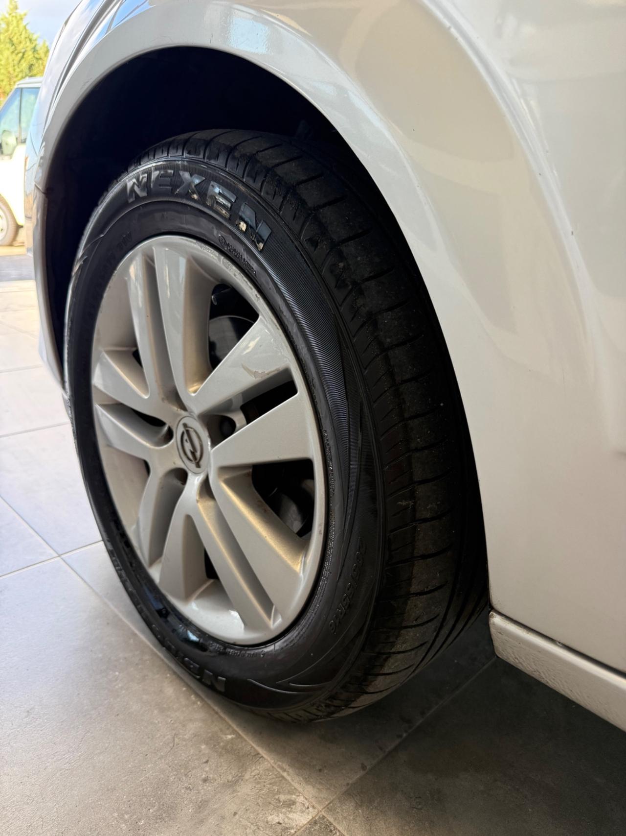 Opel Astra 1.7 CDTI 110CV 5 porte Cosmo