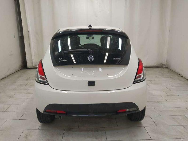 Lancia Ypsilon 1.0 firefly hybrid Gold s&s 70cv 5p.ti