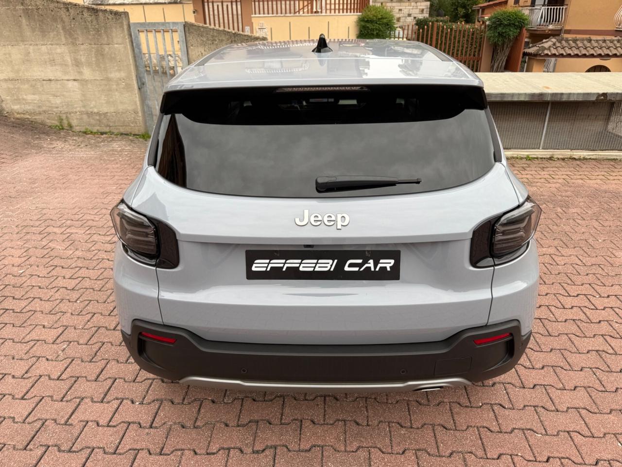 Jeep Avenger 1.2 e-Hybrid 110 cv MHEV Summit