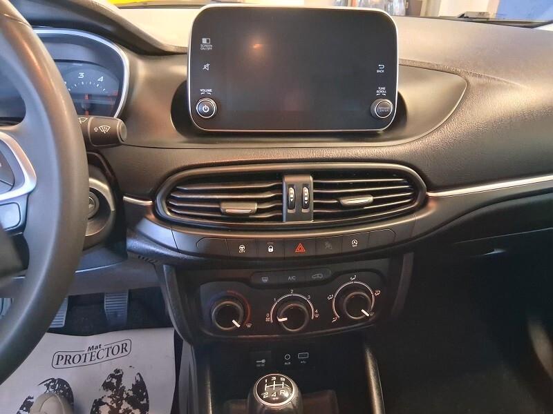 Fiat Tipo 1.3 Mjt 4 porte Easy