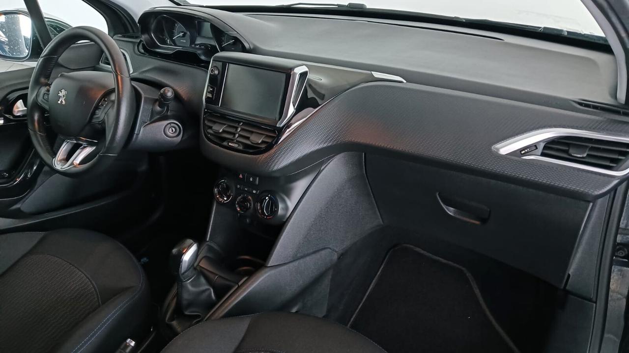 Peugeot 208 PureTech 82 Stop&Start 5 porte Signature