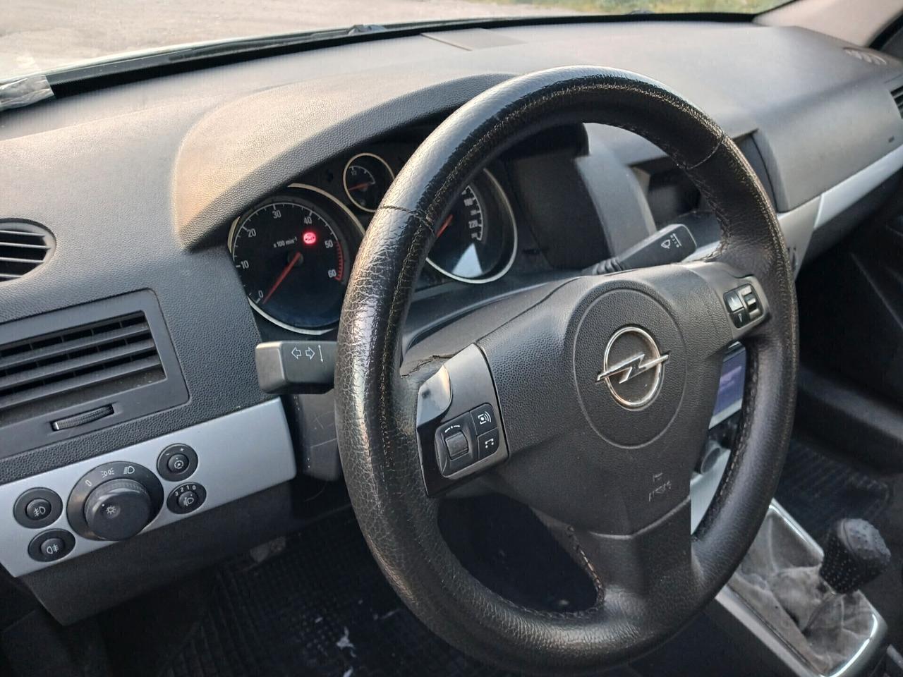 Opel Astra 1.3 CDTI Station Wagon Club