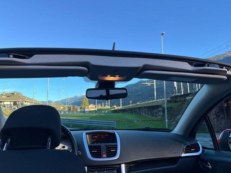 Peugeot 207 1.6 VTi 120CV CC Féline